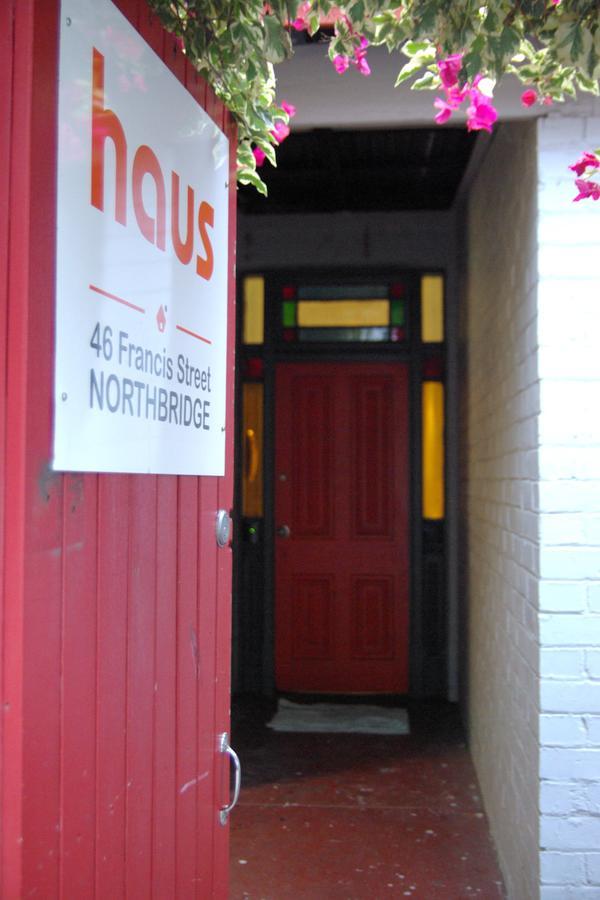Haus Accommodation - Note - Valid Passport Required To Check-In Perth Bagian luar foto