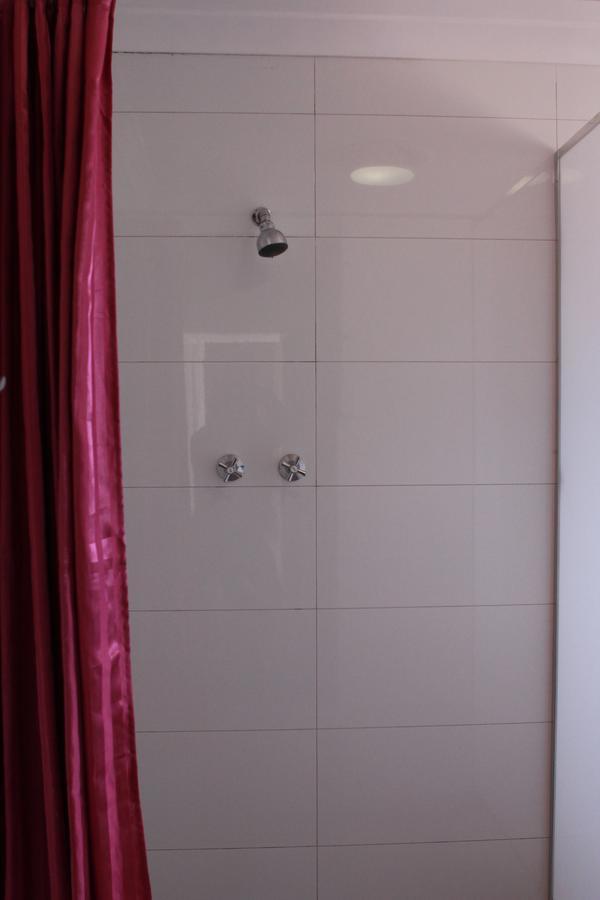 Haus Accommodation - Note - Valid Passport Required To Check-In Perth Bagian luar foto